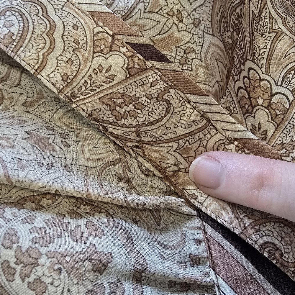 BCBG Silk Paisley Wrap Top Small - Picture 11 of 14